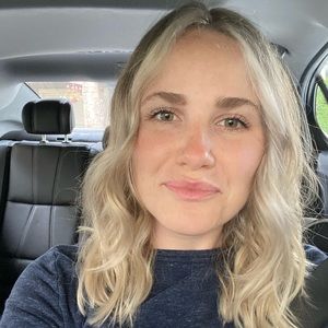 Meet your Posher, Christal